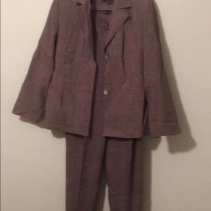 Sag Harbor ladies 3 piece suit